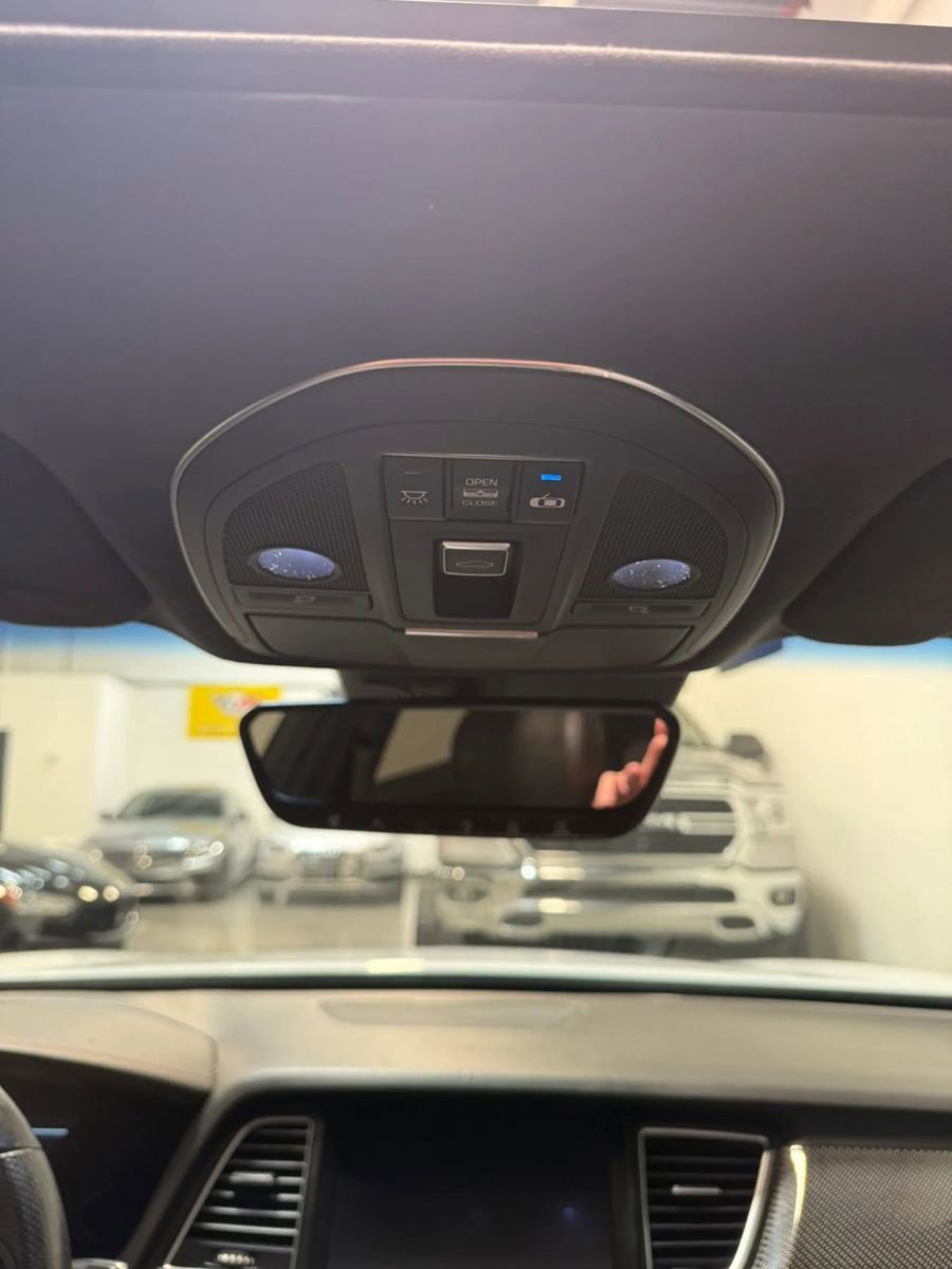 Used 2018 Genesis G80 3.3T Sport RWD image 22