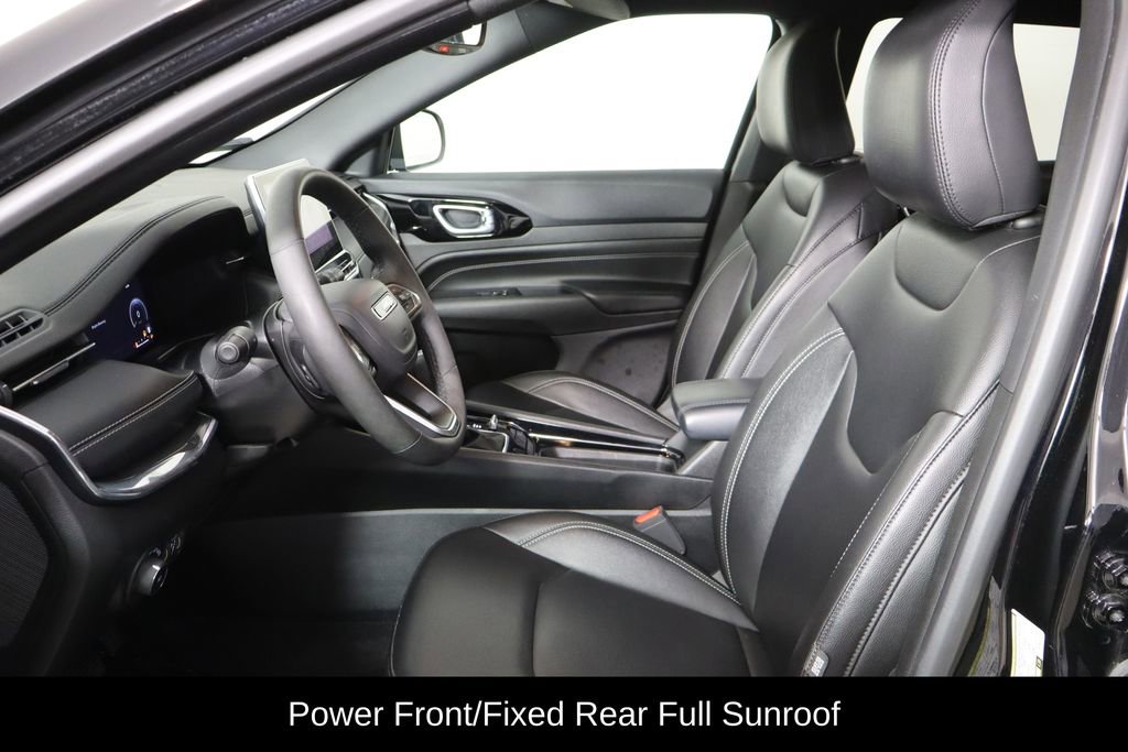 Used 2024 Jeep Compass Limited w/ High Altitude Package image 16