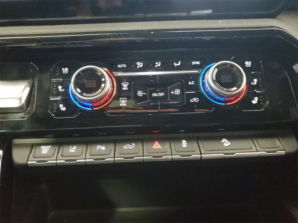 Used 2024 GMC Sierra 2500 AT4 w/ AT4 Premium Plus Package image 20