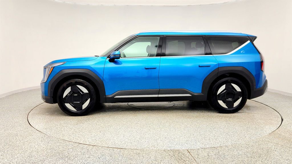 Used 2026 Kia EV9 Wind image 8