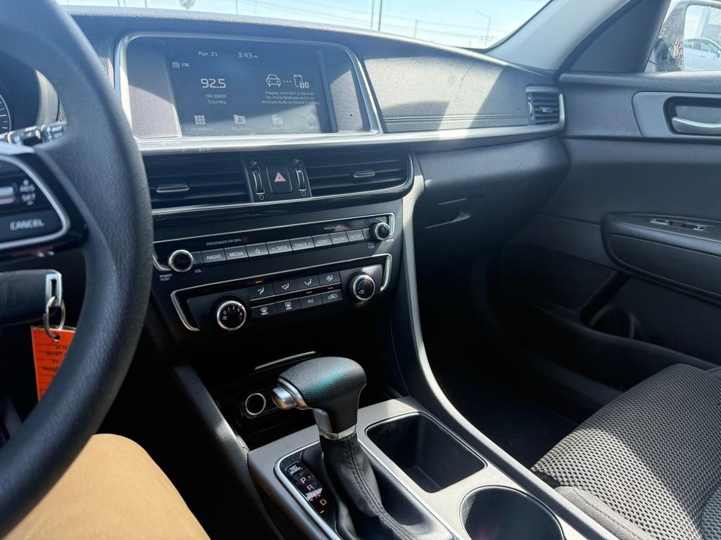 Used 2020 Kia Optima LX FWD image 16