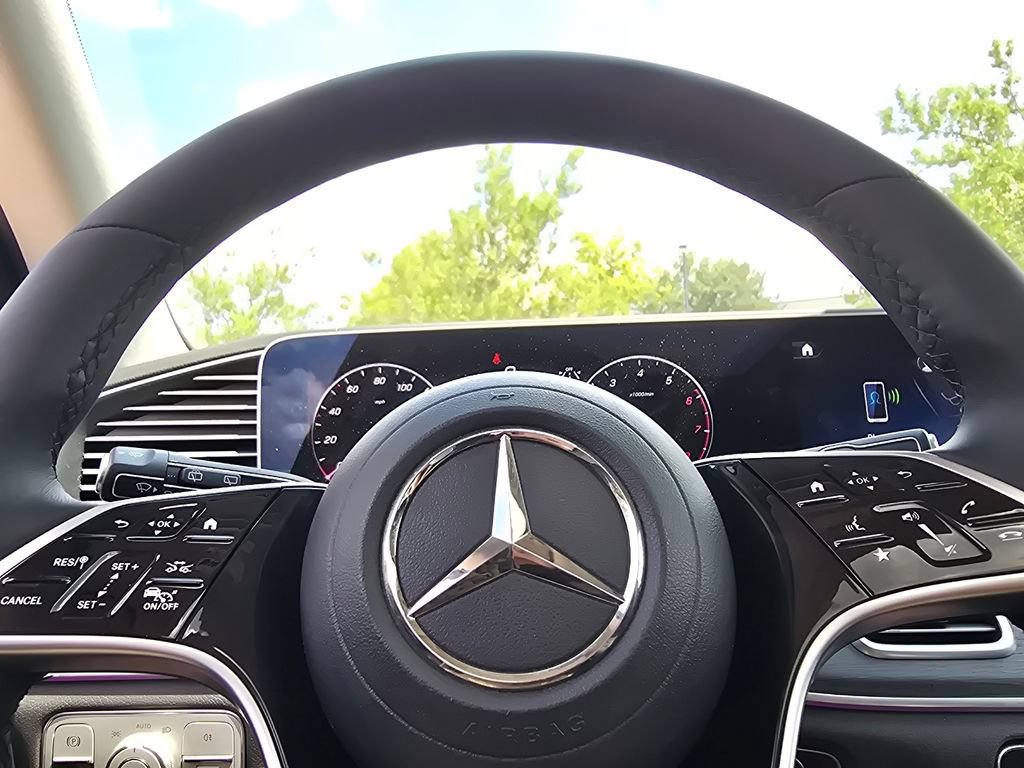 Certified 2024 Mercedes-Benz GLS 450 4MATIC image 30