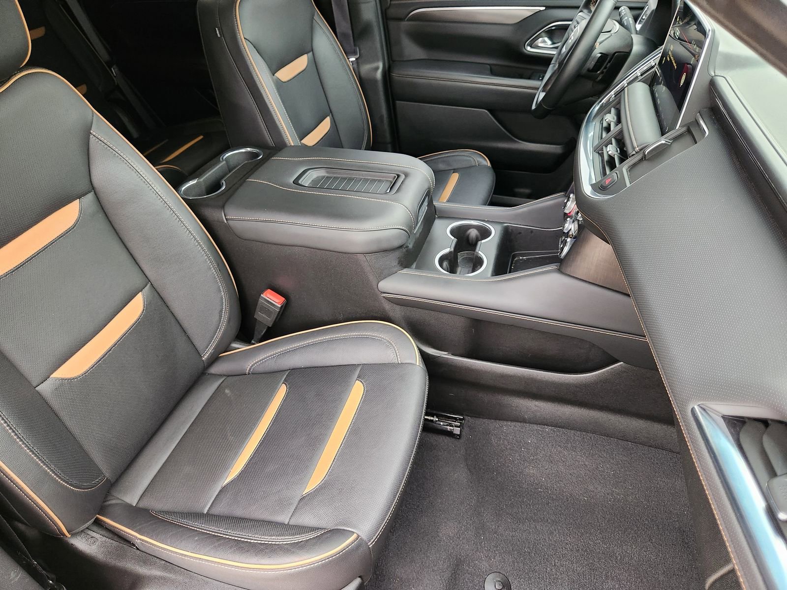 Used 2023 GMC Yukon AT4 AWD/4WD image 15