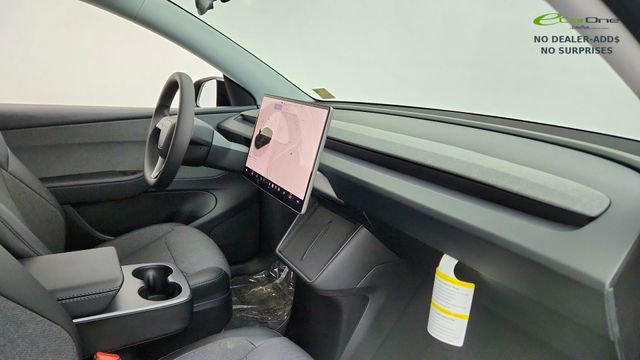 Used 2026 Tesla Model Y 2WD image 18