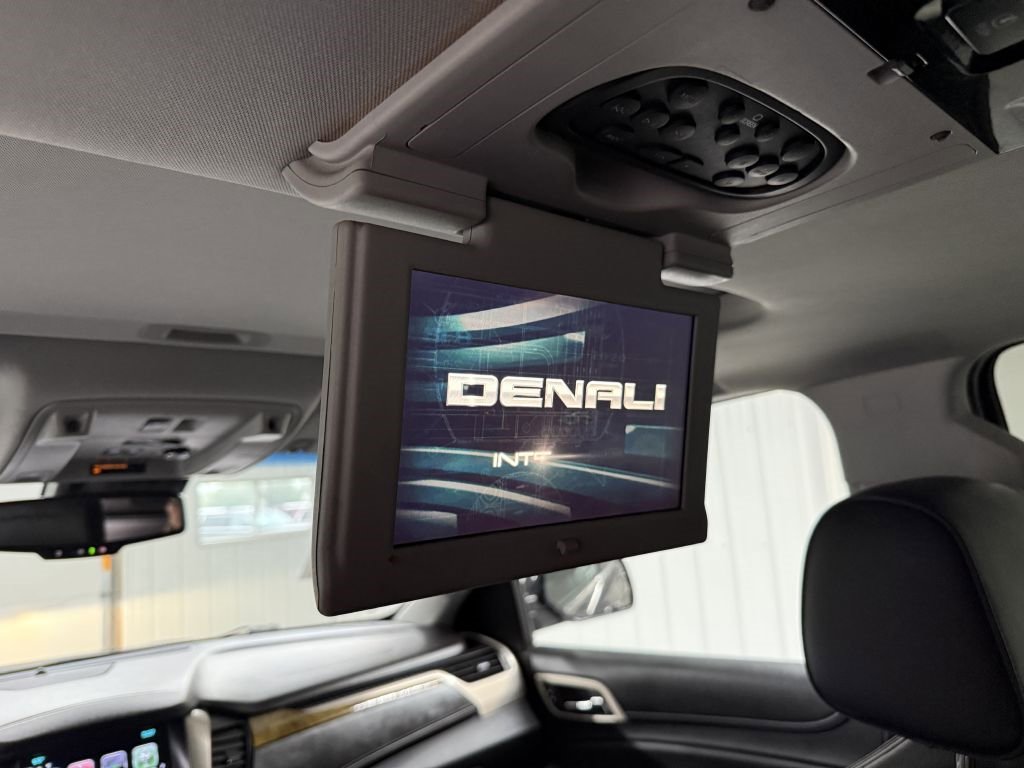 Used 2017 GMC Yukon Denali w/ Open Road Package image 29