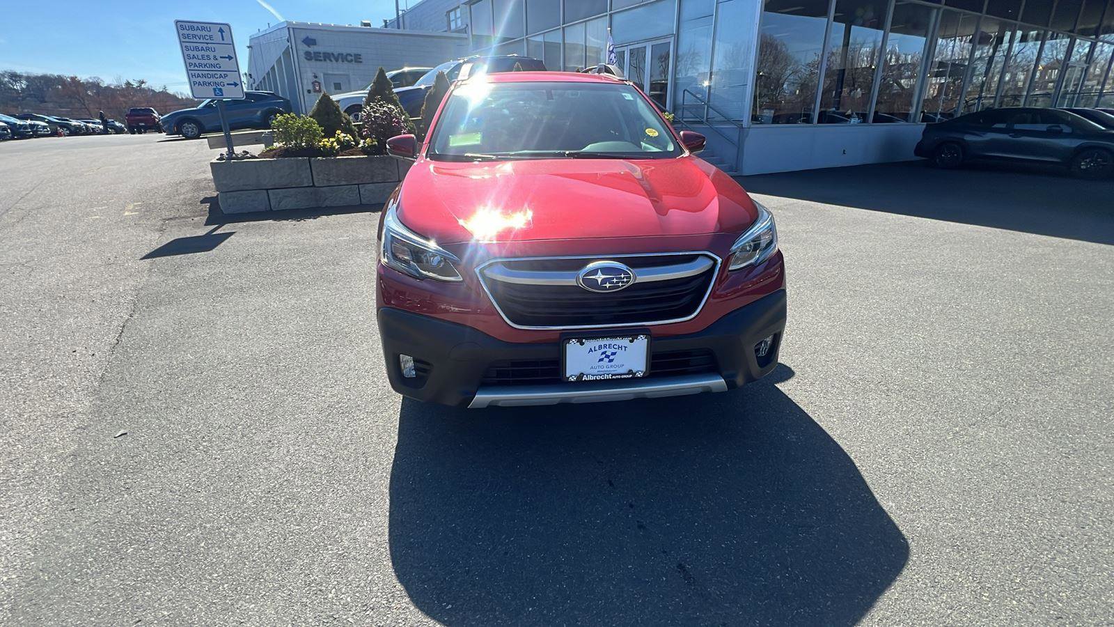 Used 2020 Subaru Outback Limited image 2