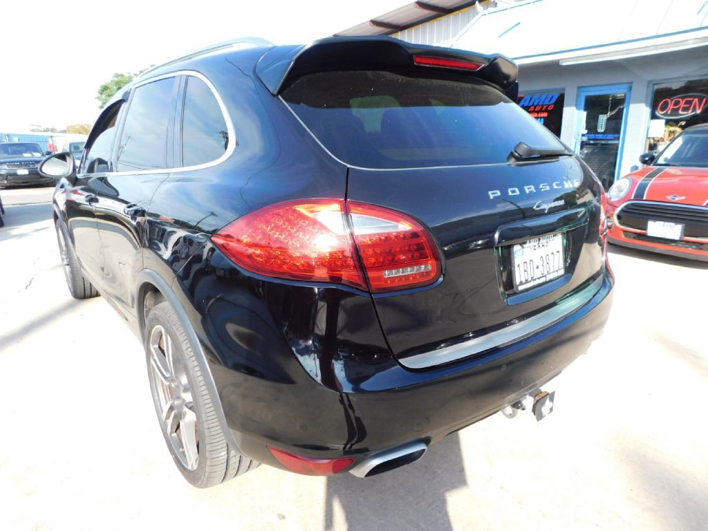 Used 2014 Porsche Cayenne AWD/4WD image 5