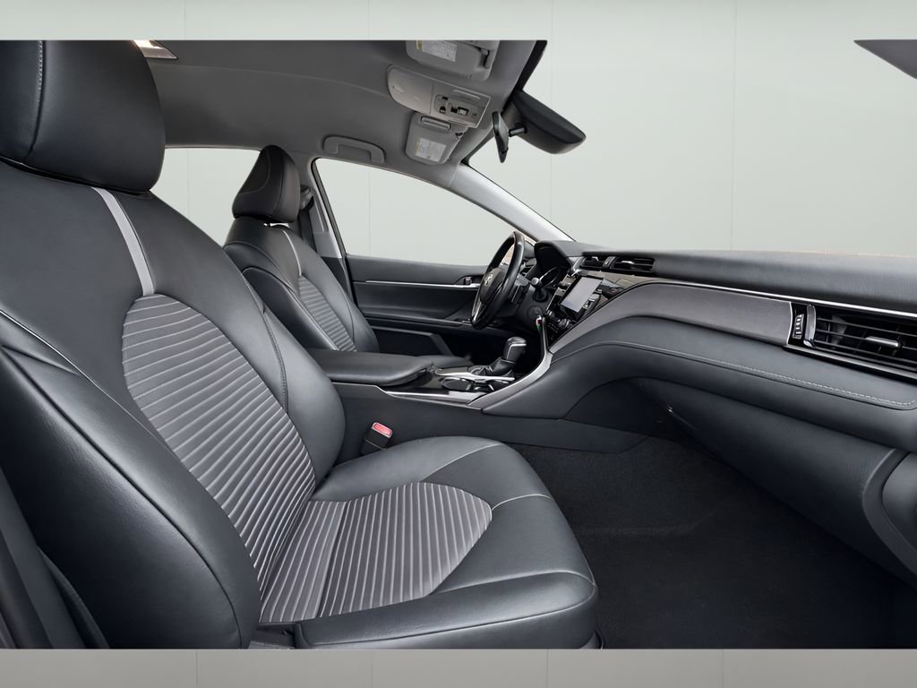 Used 2019 Toyota Camry SE image 21