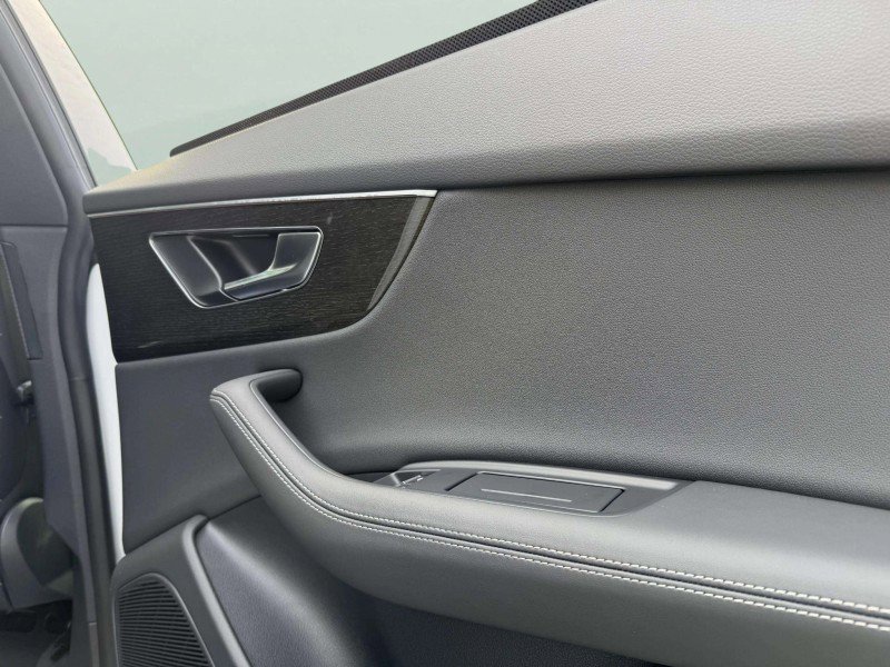 New 2026 Audi Q8 Premium Plus image 24