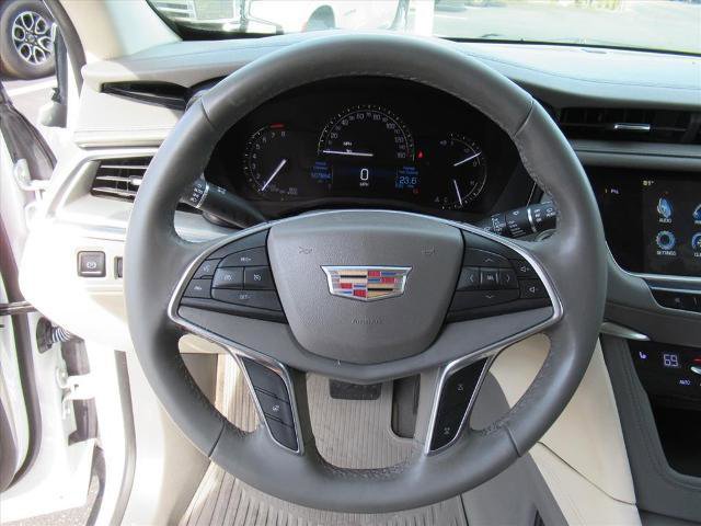 Used 2017 Cadillac XT5 Luxury w/ LPO, Wheel Lock Package image 17