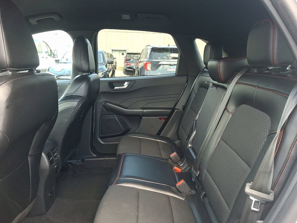 Used 2023 Ford Escape ST-Line AWD/4WD image 10