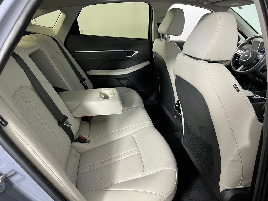 Used 2024 Hyundai Sonata Limited image 34
