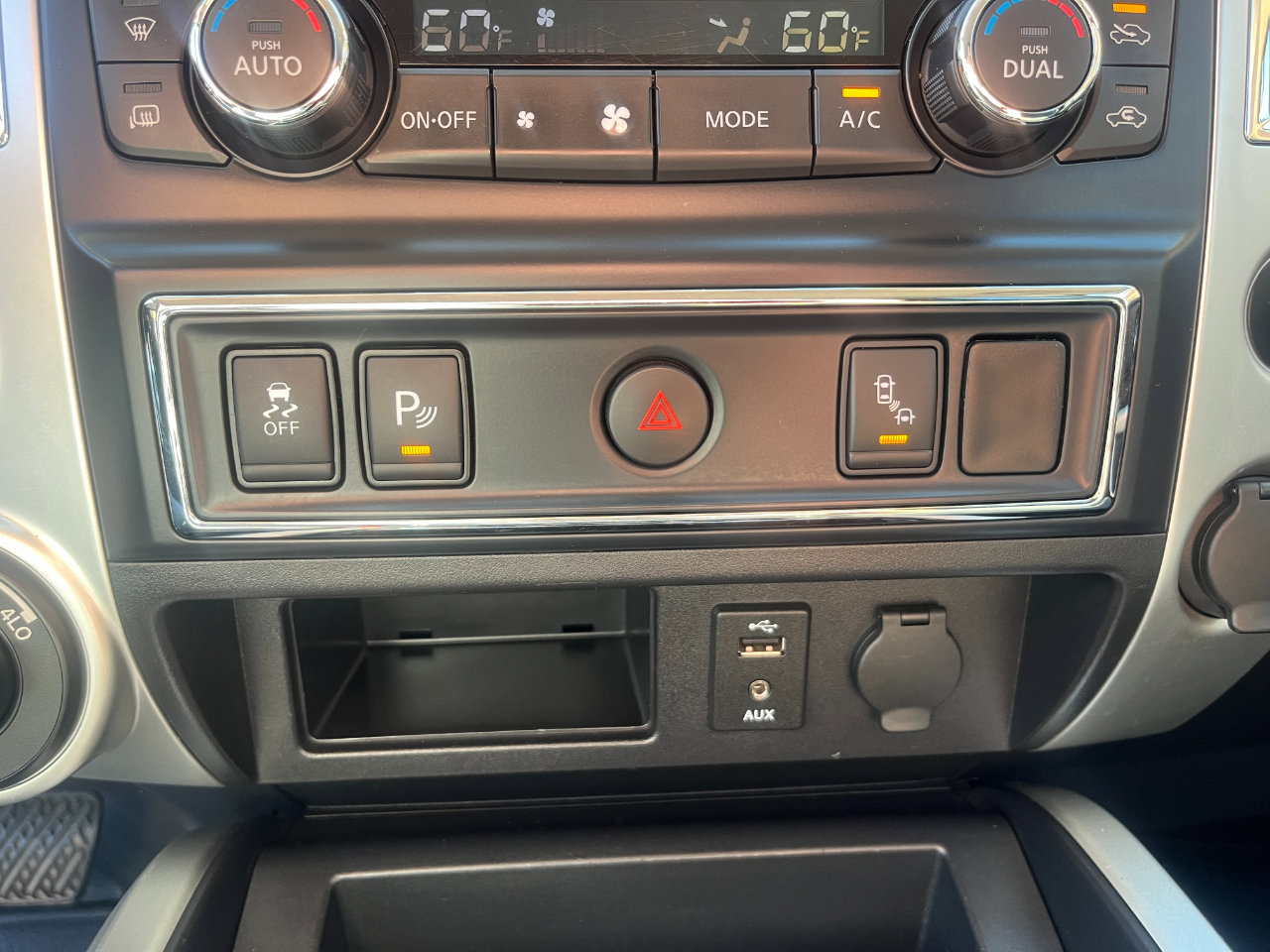 Used 2018 Nissan Titan PRO-4X image 20