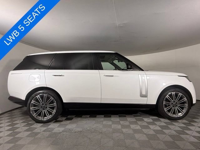 Used 2025 Land Rover Range Rover Long Wheelbase Autobiography AWD/4WD image 9