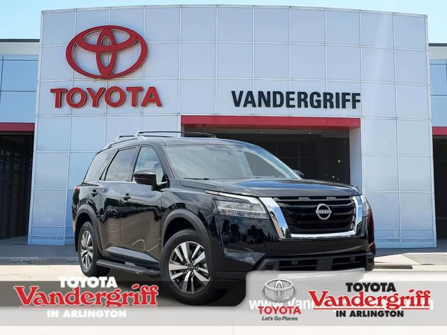 Used 2024 Nissan Pathfinder SL FWD image 1