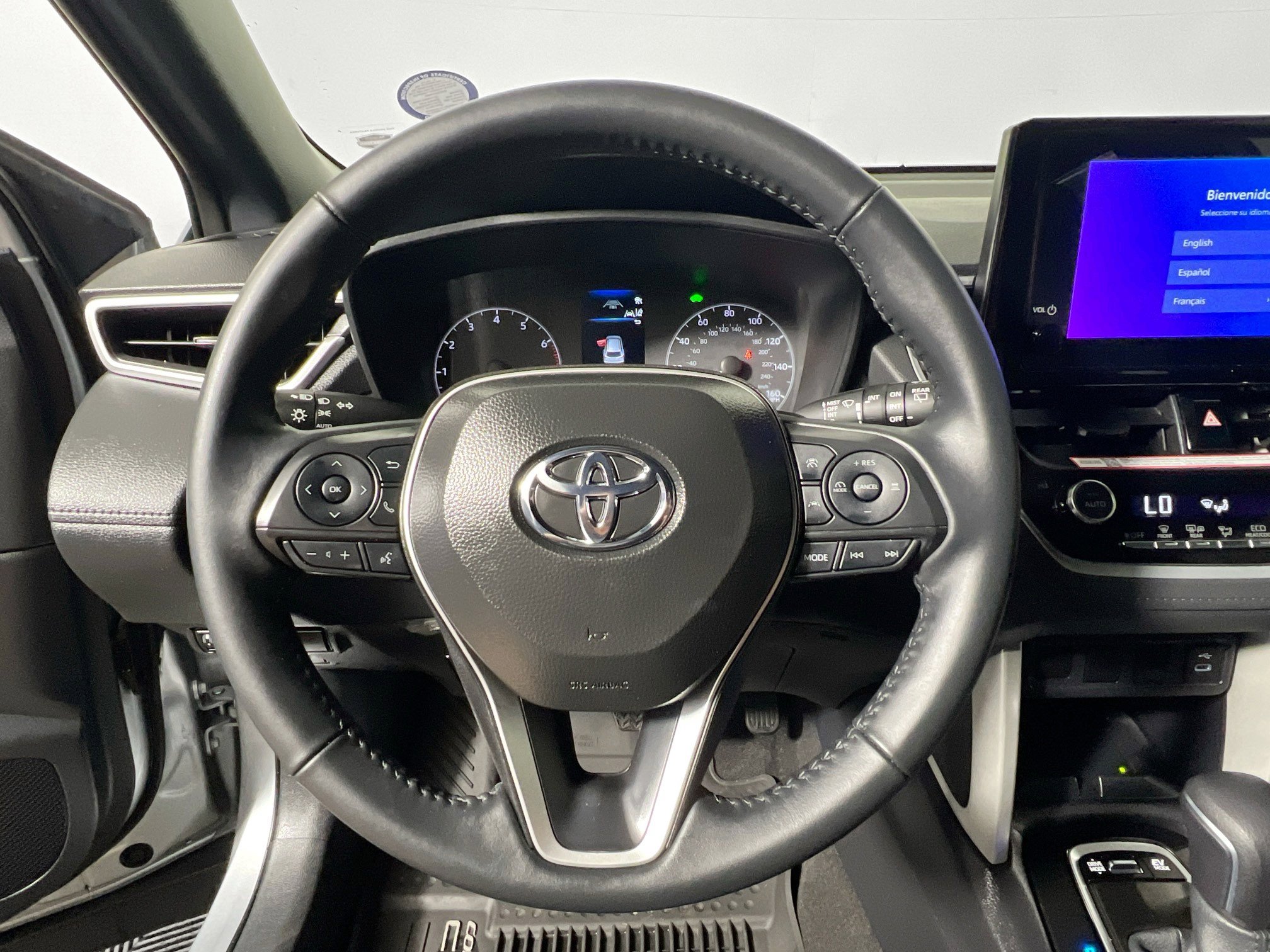 Used 2025 Toyota Corolla Cross AWD Hybrid image 17