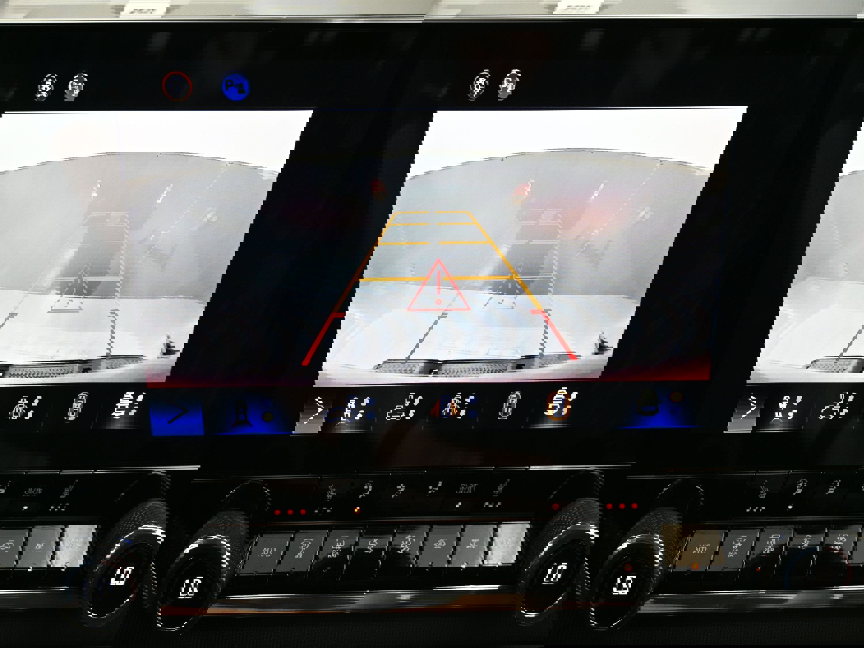 Used 2024 Chevrolet Colorado Z71 w/ Z71 Convenience Package 2 image 17