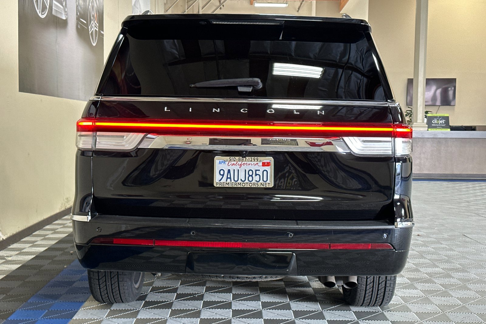 Used 2022 Lincoln Navigator Reserve image 5