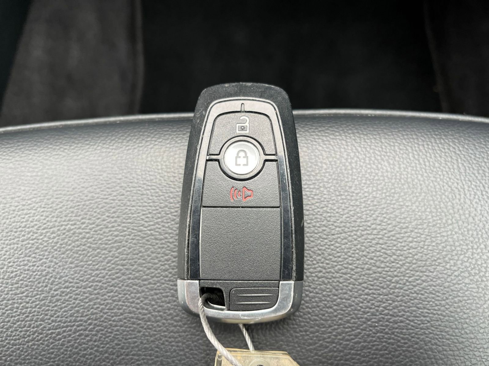 Used 2024 Ford Edge SEL image 24