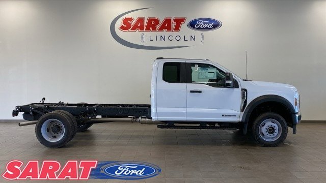 New 2025 Ford F550 4x4 SuperCab Super Duty image 8