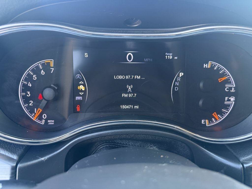 Used 2019 Jeep Grand Cherokee Altitude AWD/4WD image 13