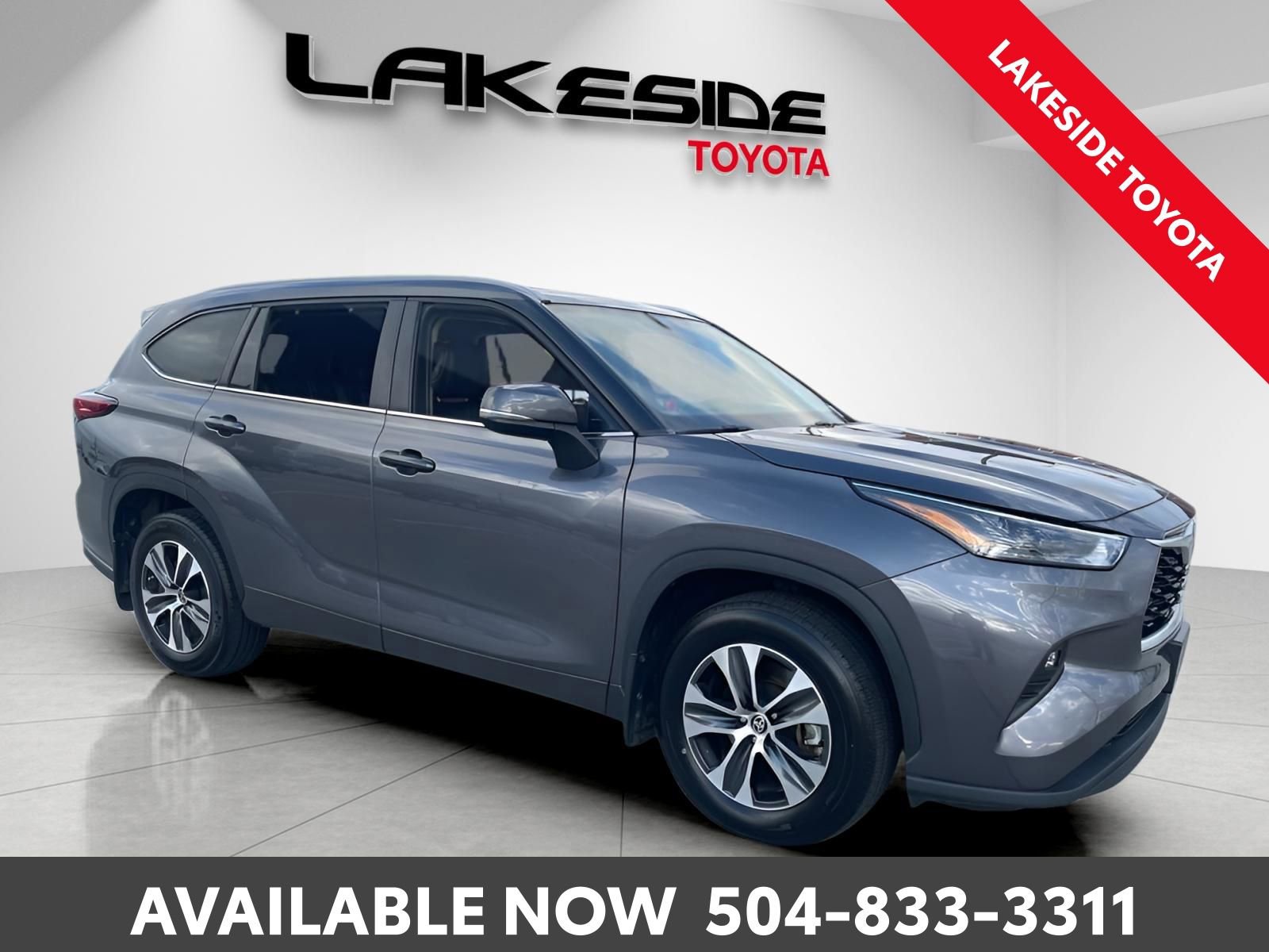 Used 2023 Toyota Highlander XLE image 8