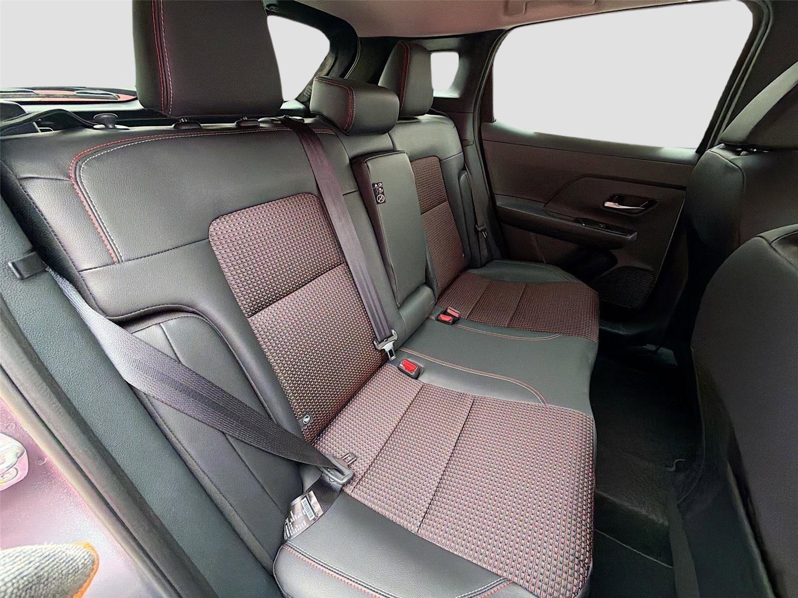 New 2026 Nissan Kicks SR w/ Cold Weather Package image 26