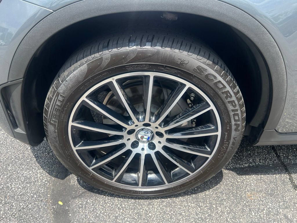 Used 2021 Mercedes-Benz GLC 300 w/ AMG Line image 10