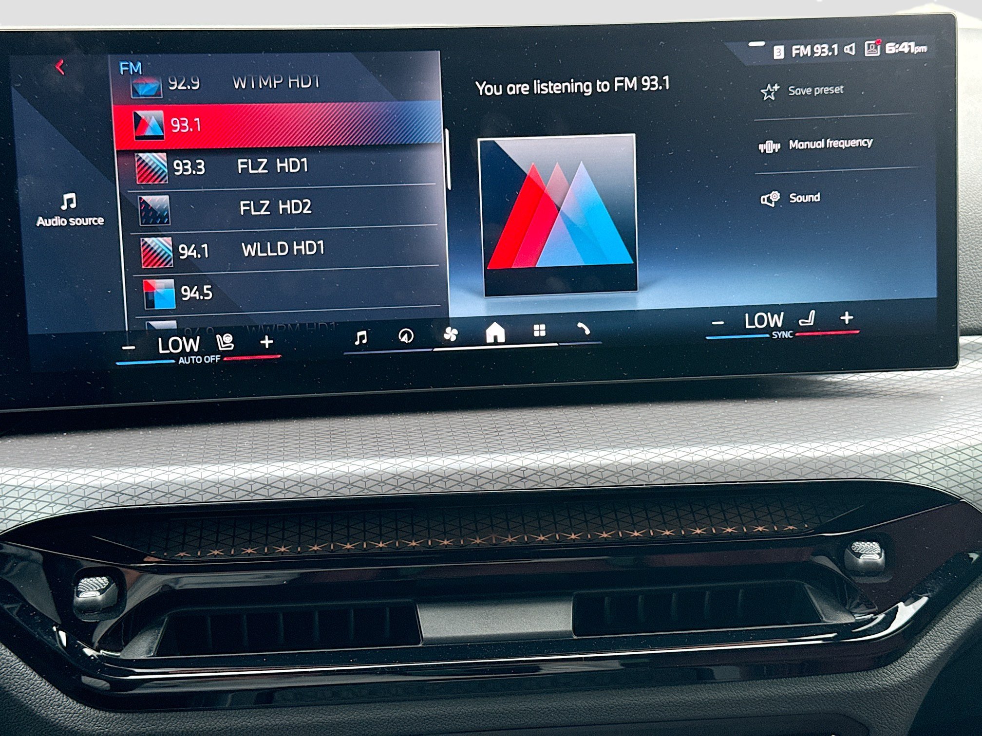Used 2025 BMW M440i RWD image 32