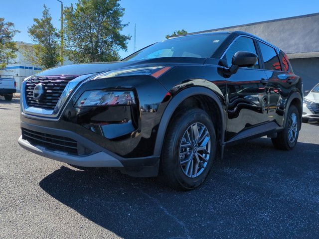 Used 2023 Nissan Rogue S image 9