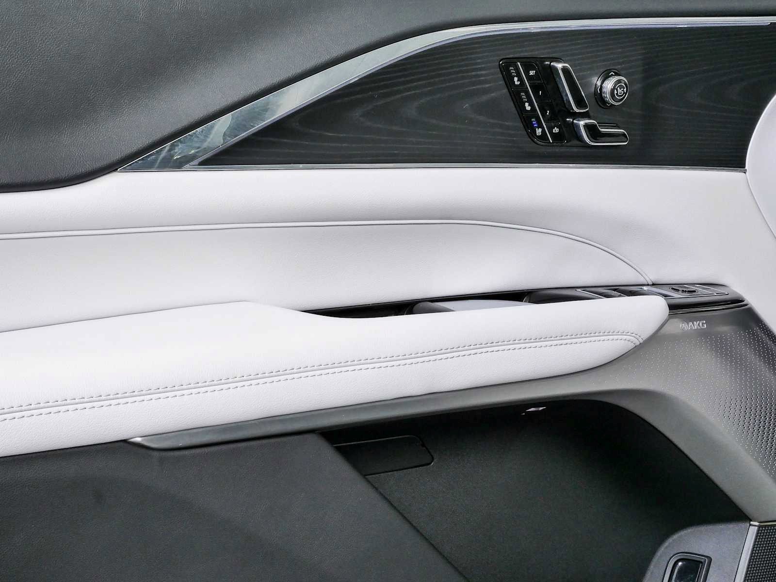 Certified 2024 Cadillac Lyriq Sport AWD/4WD image 6