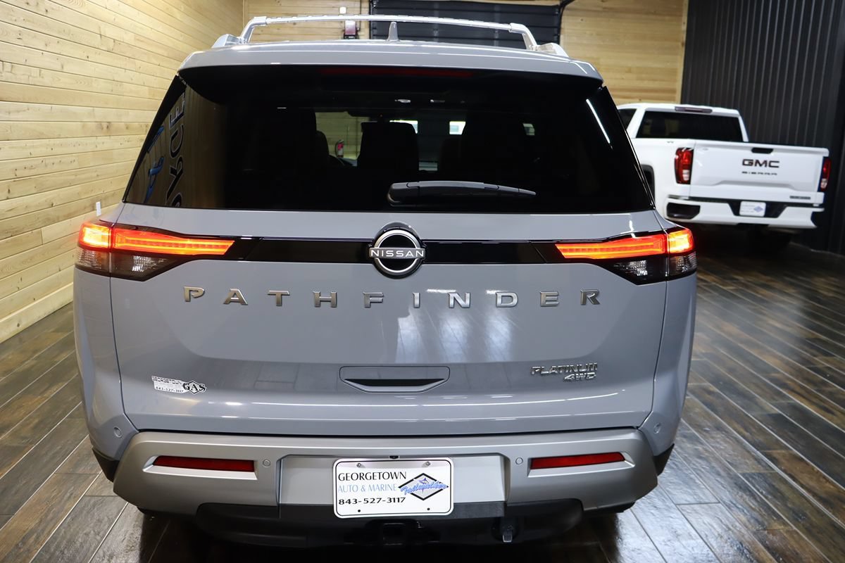 Used 2025 Nissan Pathfinder Platinum w/ Cargo Package AWD/4WD image 4