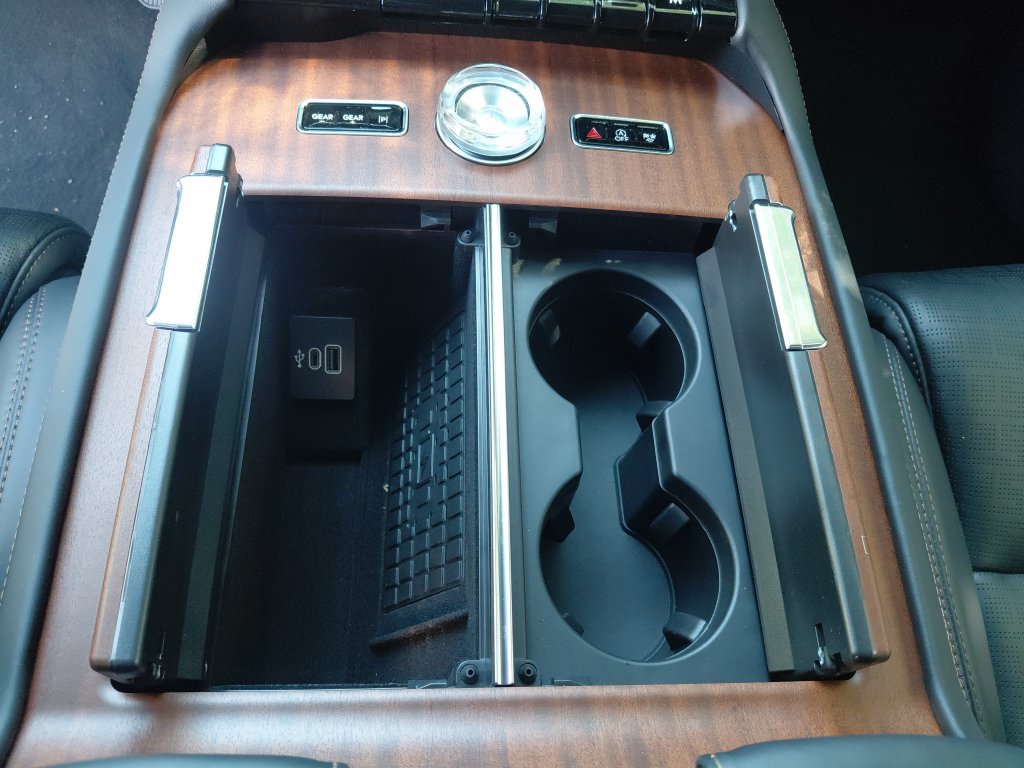 New 2026 Lincoln Navigator Black Label AWD/4WD image 18