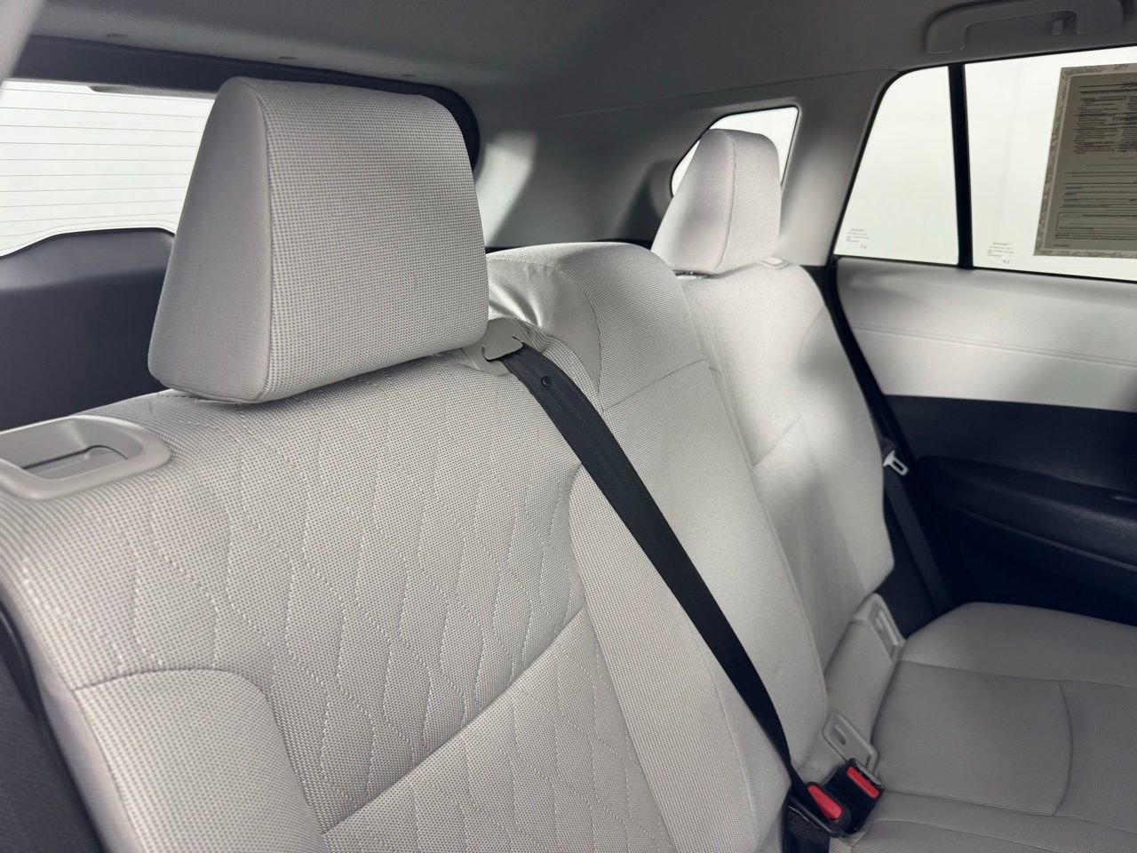 Used 2024 Toyota Corolla Cross L image 32