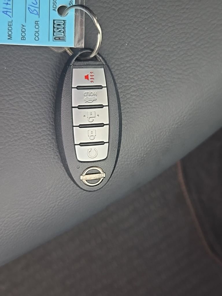 Used 2025 Nissan Altima 2.5 SR w/ SR Premium Package image 33