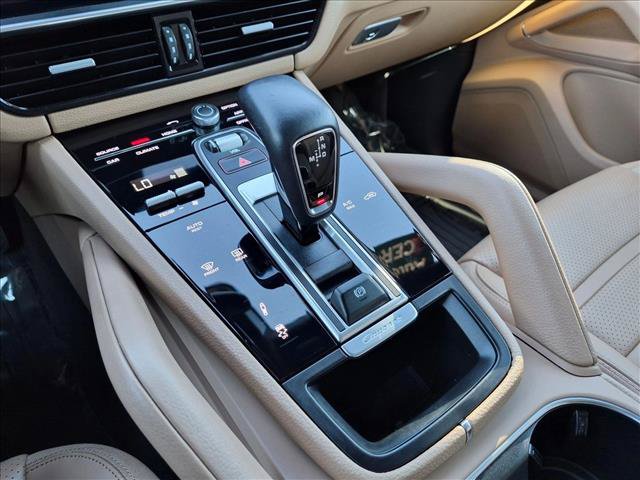 Used 2023 Porsche Cayenne Coupe AWD/4WD image 12
