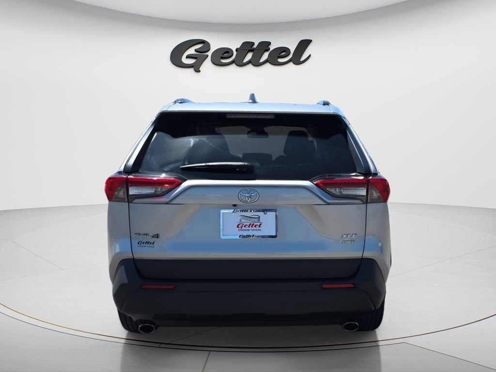 Used 2019 Toyota RAV4 XLE w/ Convenience Package image 6