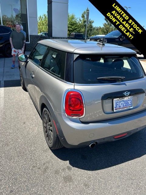 Used 2019 MINI Cooper 2-Door Hardtop FWD image 4