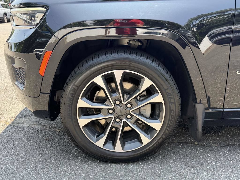 Certified 2021 Jeep Grand Cherokee L Overland w/ Luxury Tech Group IV AWD/4WD image 14