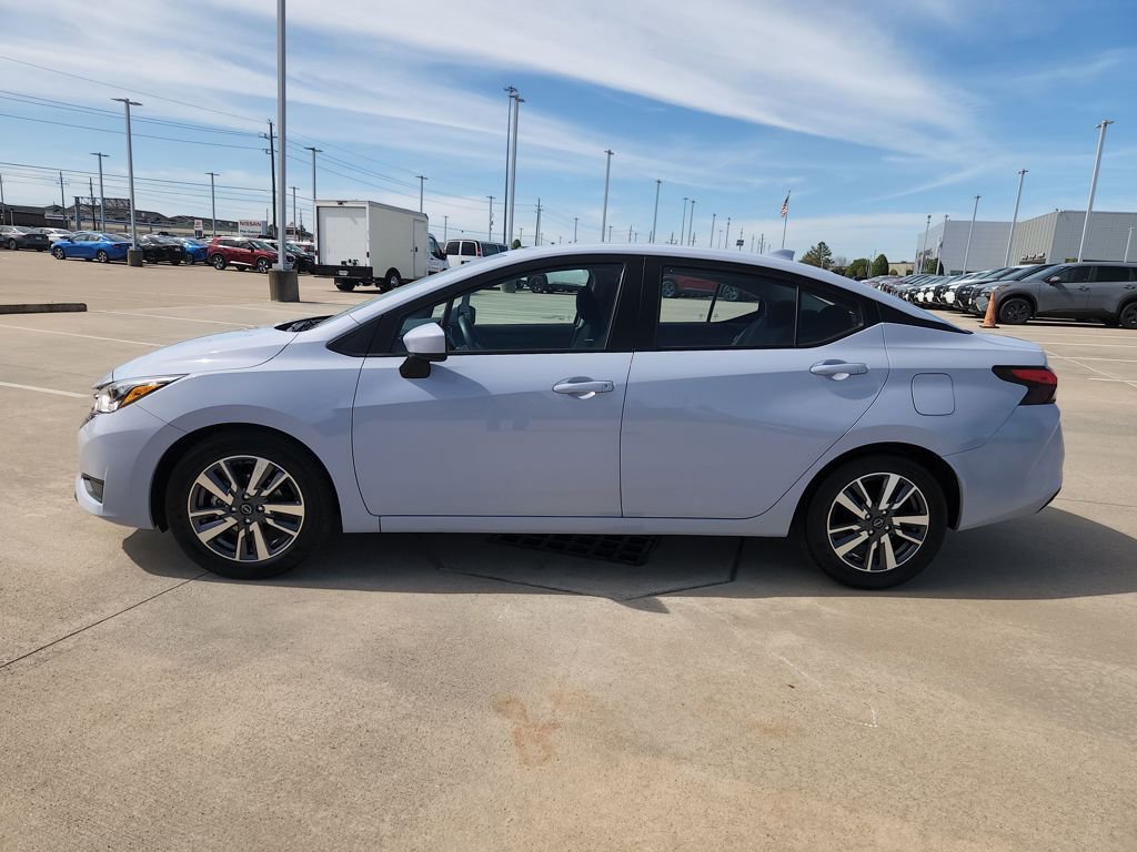 Used 2025 Nissan Versa SV image 8