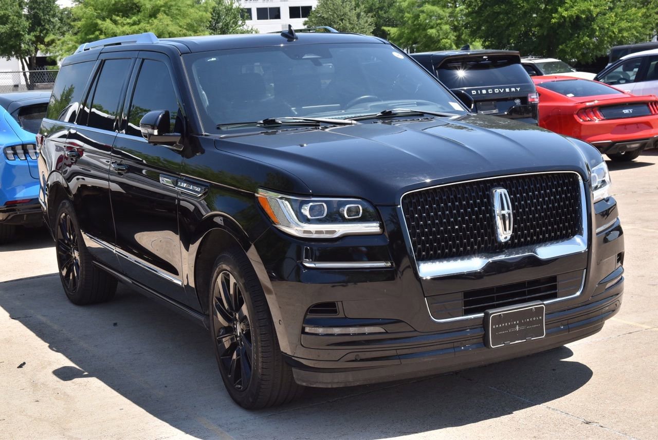 New 2024 Lincoln Navigator Reserve AWD/4WD image 4