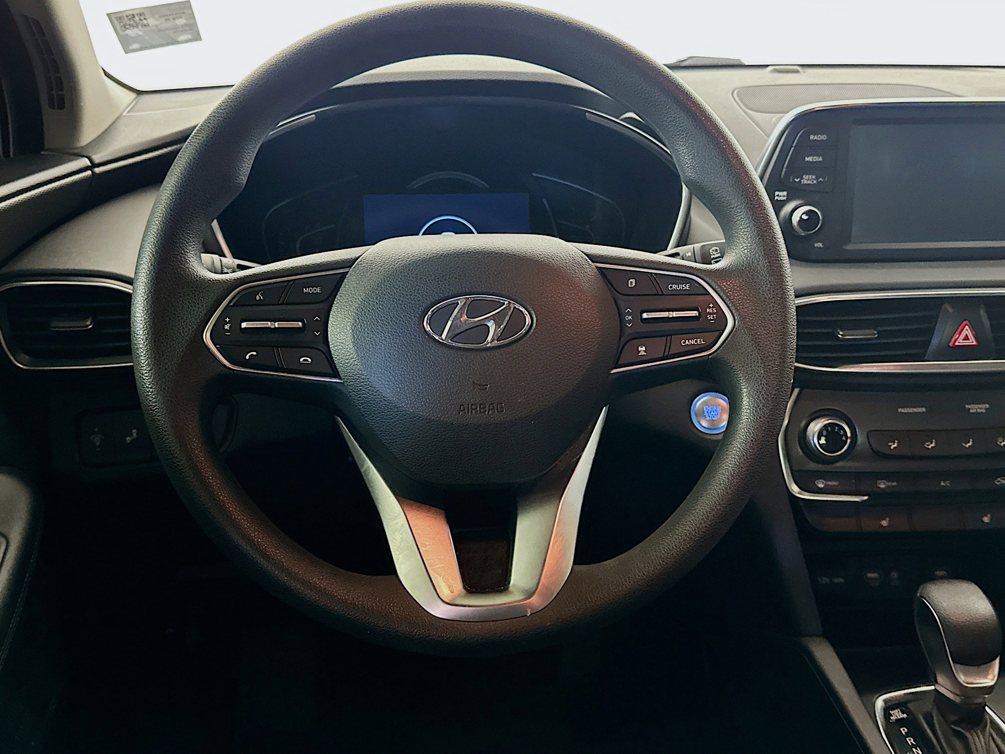 Used 2019 Hyundai Santa Fe SEL FWD image 18