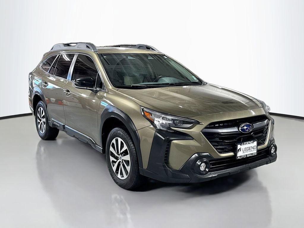 Used 2024 Subaru Outback Premium image 3