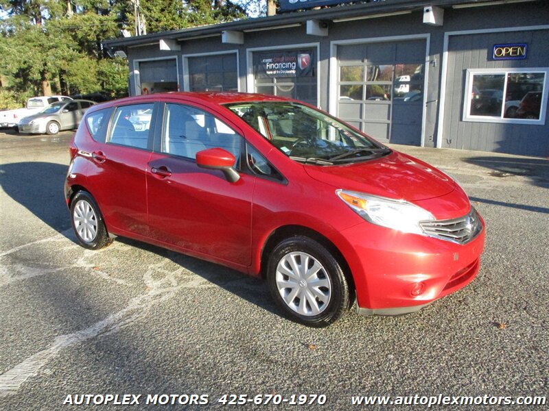 Used 2015 Nissan Versa Note SV FWD image 1