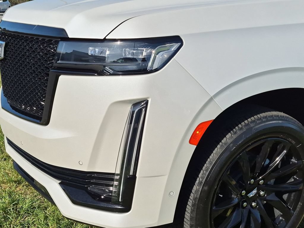 Certified 2024 Cadillac Escalade ESV Sport Platinum AWD/4WD image 7