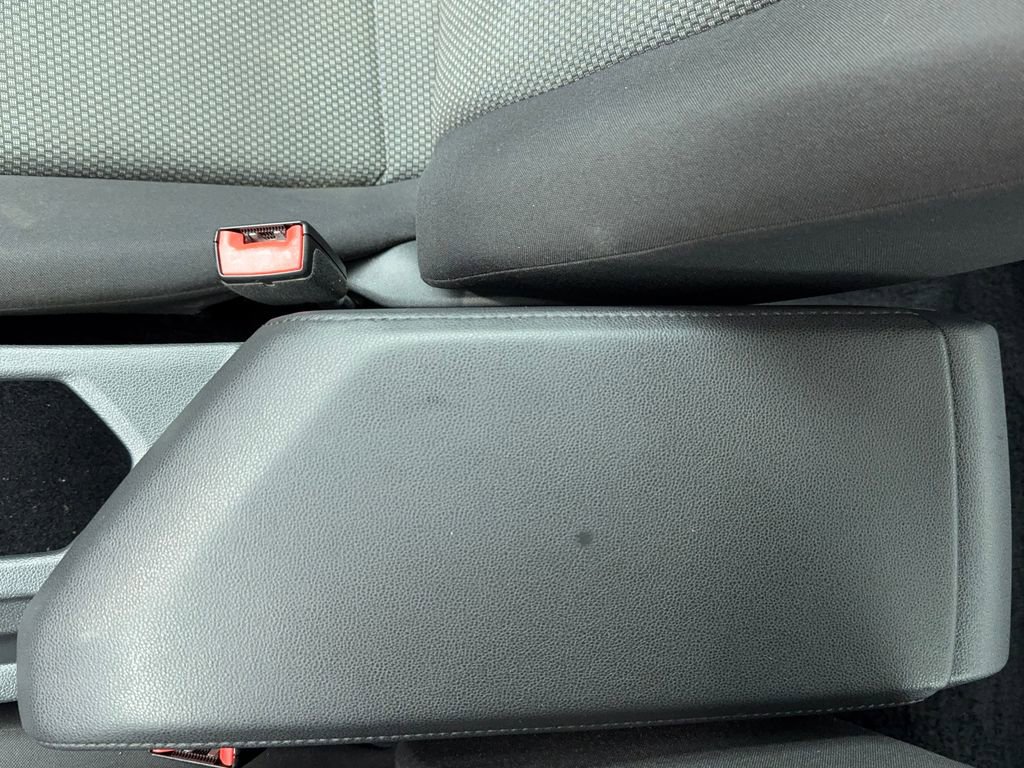 Used 2020 Volkswagen Jetta S image 31