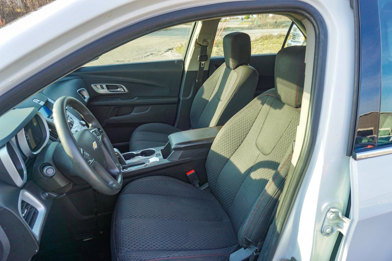 Used 2013 Chevrolet Equinox LS image 16