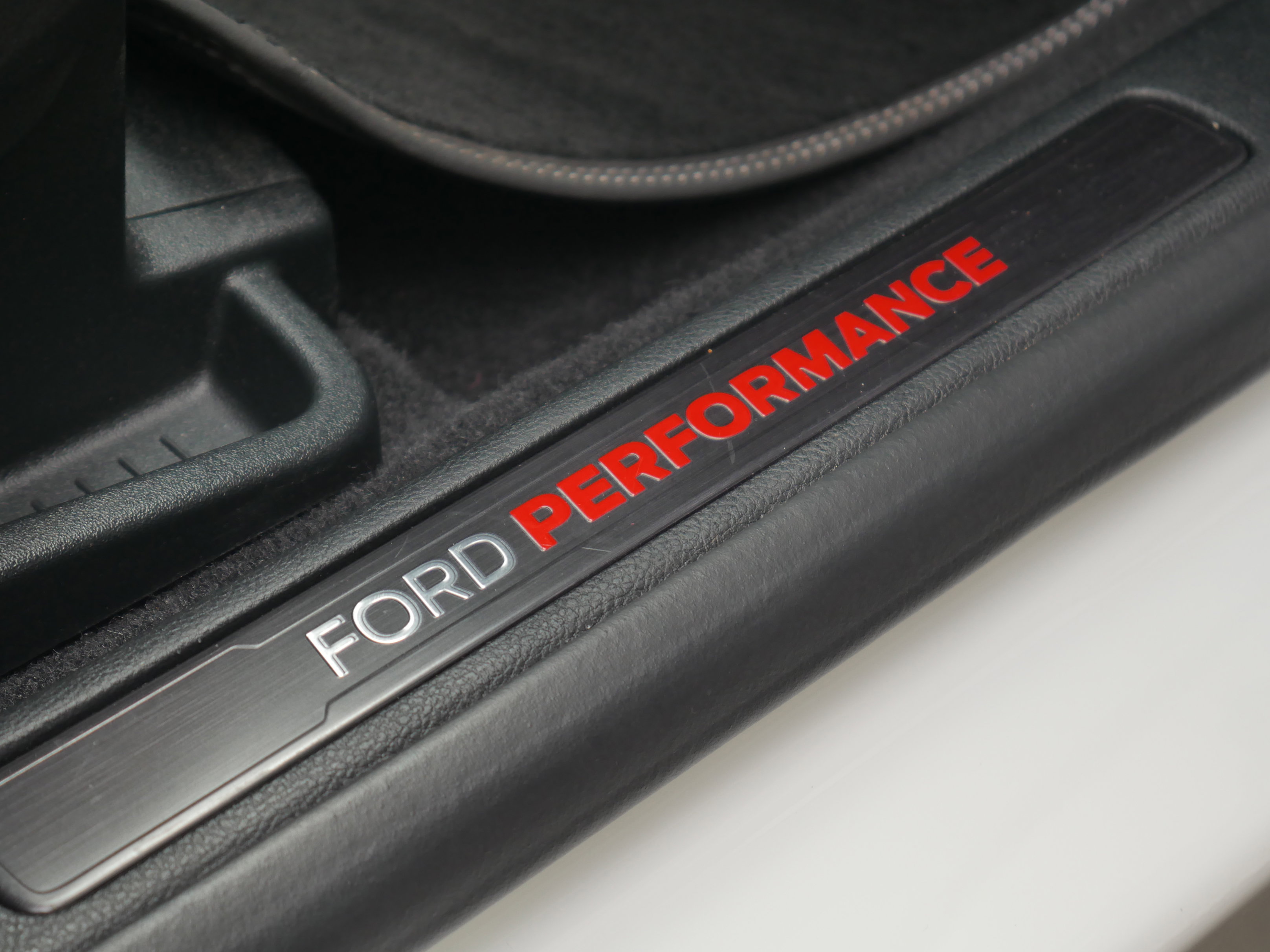 Certified 2022 Ford Edge ST w/ Equipment Group 401A AWD/4WD image 33