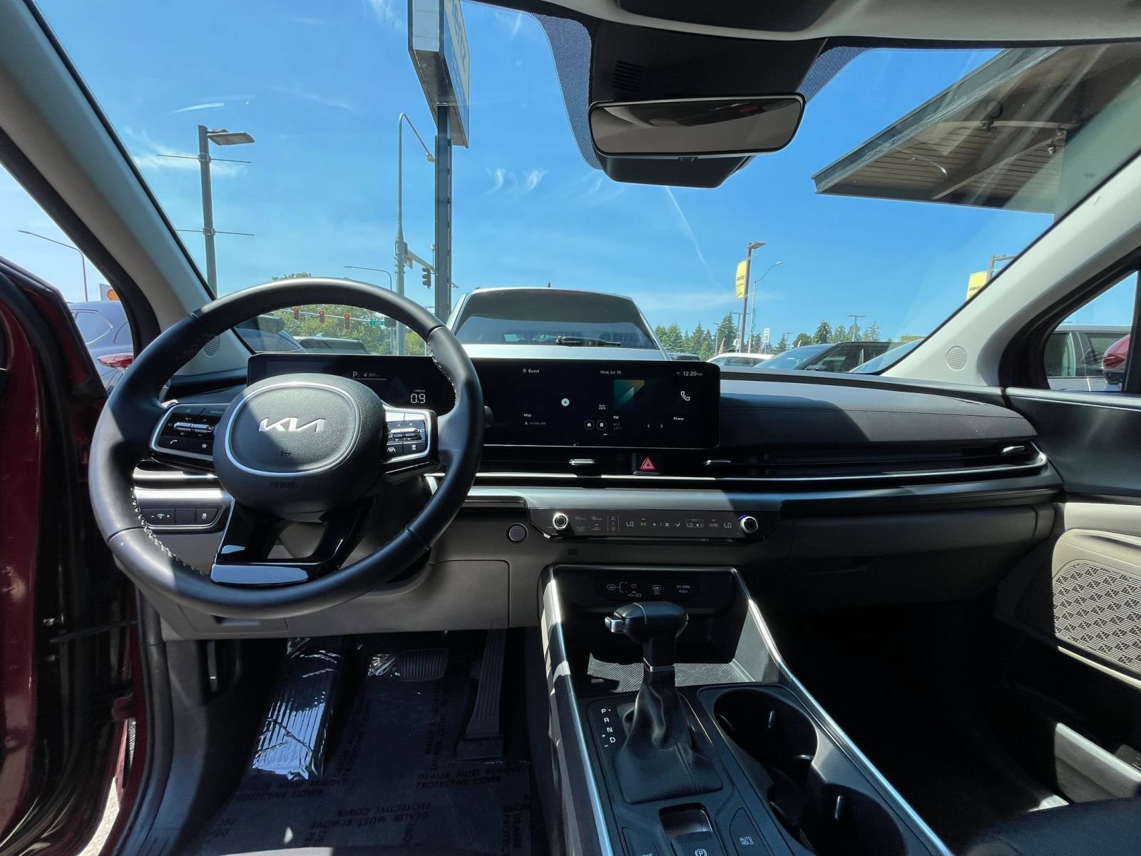 Used 2026 Kia Carnival FWD image 35