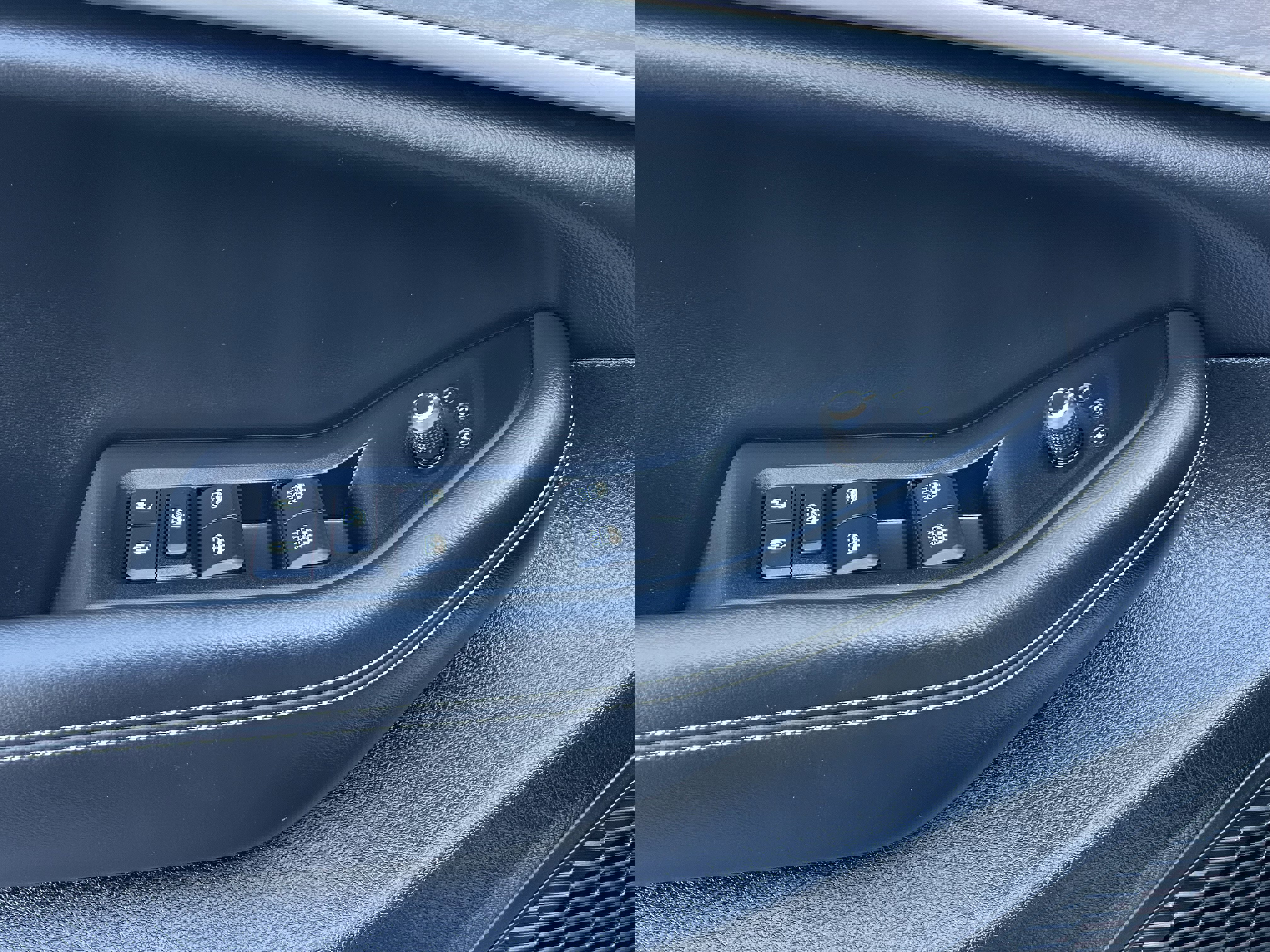 New 2026 Jeep Grand Cherokee Altitude image 14